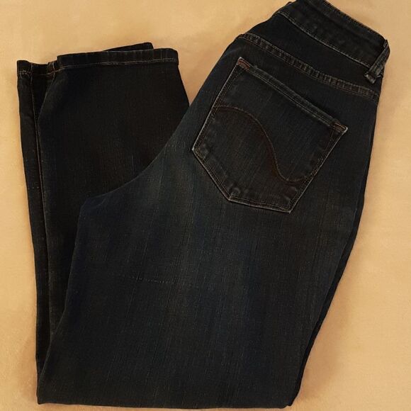 Lee Modern Series Curvy Fit Jeans - Picture 1 of 10